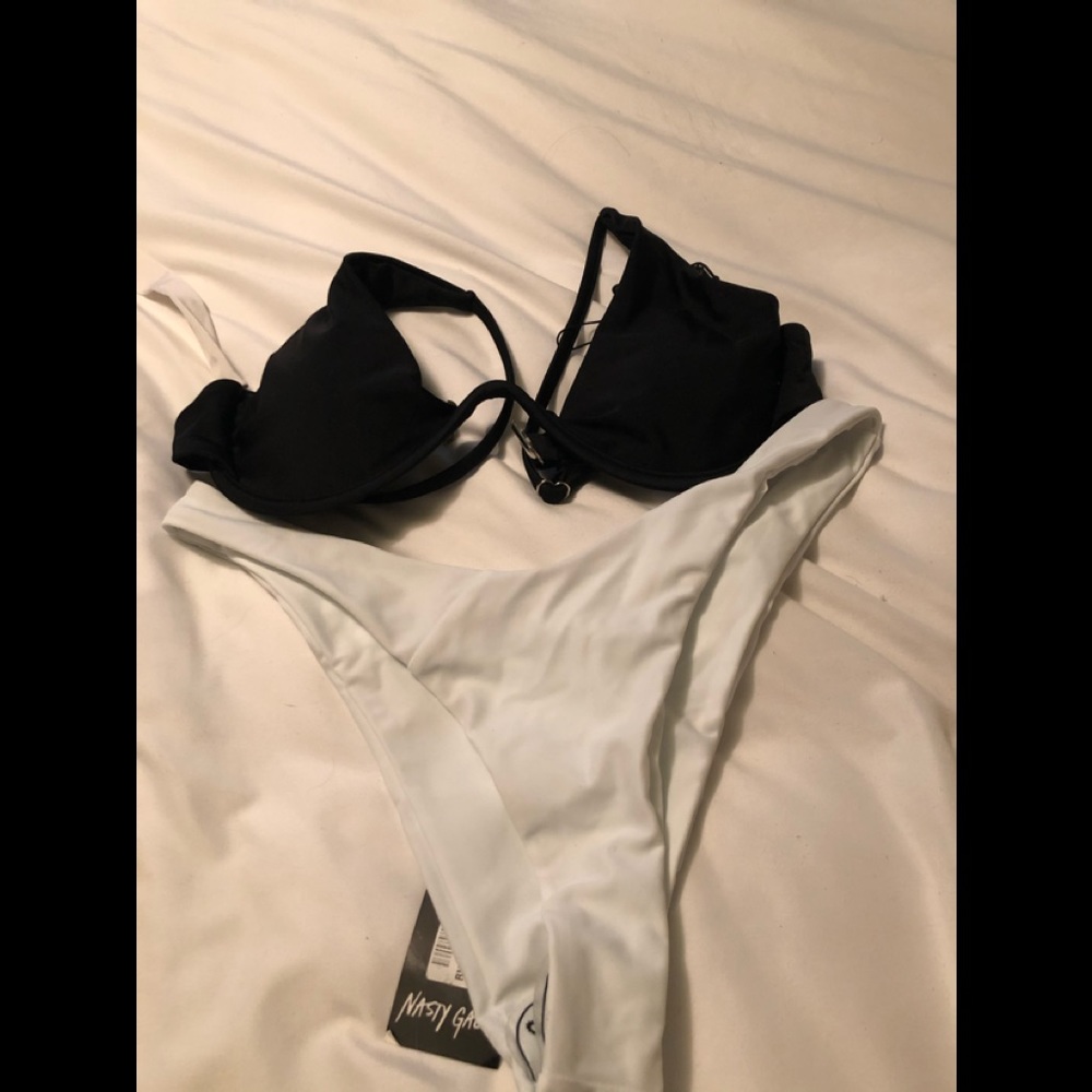 New Black and White Bikini Bathing Suit